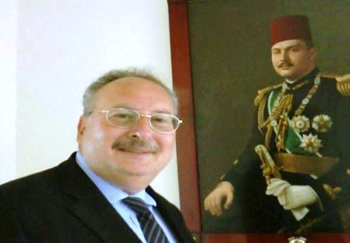 أحمد فؤاد ملكًا على مصر